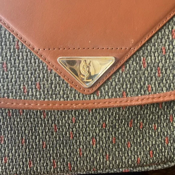 Yves Saint Laurent Olive Green Woven Crossbody with Tan Leather Trim - Picture 3 of 12